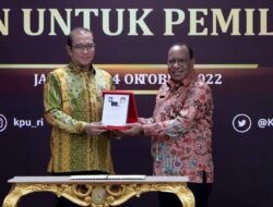 Untuk Pemilu 2024, Kemendagri Serahkan Jumlah Penduduk per Kecamatan ke KPU.