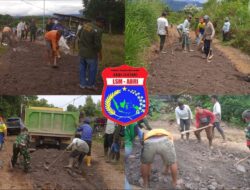 Gotong Royong DPC LSM – ABRI Kabupaten Krinci, Giat Memperbaiki Jalan yang Rusak