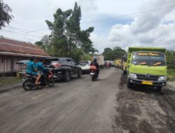 Miris Akibat Tambang Batubara di Kalteng, Meresahkan Jalan Umum Macet Total