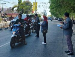 Akibat Kabut Asap, Rapi Riders Prabumulih Gelar Pembagian Masker 