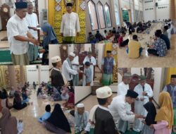 Pengurus Masjid Nurul Jalal Sungai Bengkal Buka Bersama dan Santunan Anak Yatim/Piatu