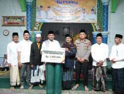 “Bupati Tebo Gelar Syafari Romadhon, Berikan Bantuan Kepada Pengurus Masjid dan Masyarakat”
