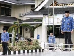 “Apel Senin Hari Kesadaran Nasional, Bupati Tebo Ajak ASN Tingkatkan Kinerja”