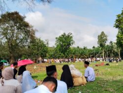 “Momen Idul Fitri yang Penuh Haru: Tradisi Ziarah Kubur Warga Sungai Bengkal Barat”