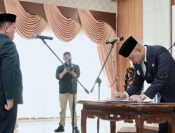 “Bupati Tebo Lantik Pejabat Sekretaris Daerah Dorong Pelayanan Publik yang Cepat dan Tepat”