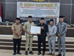 Rapat Paripurna DPRD Kabupaten Tebo: Pengesahan Perubahan APBD dan RPJMD Tahun 2025-2029