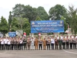 Wakil Bupati Tebo Hadiri Apel Gelar Pasukan Operasi Patuh 2025 di Polres Tebo