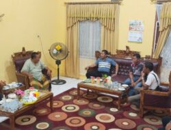 Kapolsek Tebo Ilir dan Koramil Sungai Bengkal Jalin Silaturahmi untuk Kuatkan Sinergi