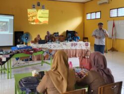 Peringati HUT PGRI, SMKN 1 Tebo Undang Rachmadi Berikan Pelatihan SE Untuk Gurunya