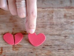 Istri RH Bantah Isu Perselingkuhan, Sebut Keterangan Saksi Tidak Benar