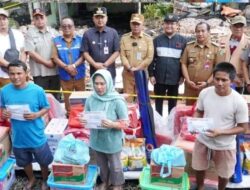 Bupati Tebo Serahkan Bantuan Kepada Korban Kebakaran