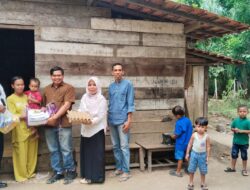 “Bumdesma Salurkan Bantuan Sembako kepada Warga Sungai Bengkal”