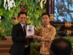 Hadiri Peluncuran Delapan Buku Yusril Ihza Mahendra, Wapres Apresiasi Pengabdian Lintas Rezim