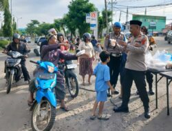 Iptu Adri Sukam, S.Pd: Satu Takjil Sejuta Senyuman Bahagiakan Mereka yang Berpuasa