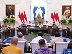 Wapres Dampingi Presiden Prabowo pada Pertemuan Pemimpin Lintas Generasi di Istana