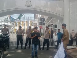 Aliansi Masyarakat Geruduk Kejati Jambi, Protes Gaji Perangkat Desa Batang Hari Tidak Dibayar Selama 5 Bulan