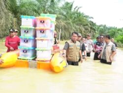 Wabup Tebo Salurkan Bantuan untuk Korban Banjir di Tengah Ilir