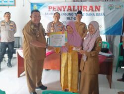 Camat Tebo Ilir Hadiri Penyaluran BLT-DD dan Serah Terima Jabatan PJ Kades Kemantan