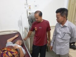Calon Kepala Desa Kemantan nomor urut 2 Syamsudin (Bujang) Kembali Menunjukan Sikap Peduli dan Perhatiannya Yang Tinggi Kepada Warga