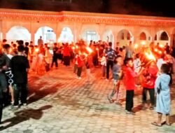 Diprakarsai Oleh KKN Universitas Muhamaddiyah Pawai Obor Disambut Antusias Warga Desa Ture