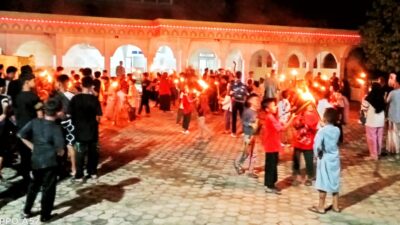 Diprakarsai Oleh KKN Universitas Muhamaddiyah Pawai Obor Disambut Antusias Warga Desa Ture