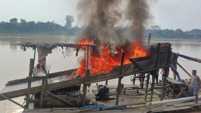 Bukti Keseriusan, Polsek Tebo Ilir Tertibkan Aktivitas PETI di Aliran Sungai Batanghari
