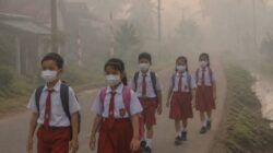 Kabut Asap Mulai Memburuk di Kecamatan Pemayung,Para Orang Tua Minta Sekolah Segera Diliburkan