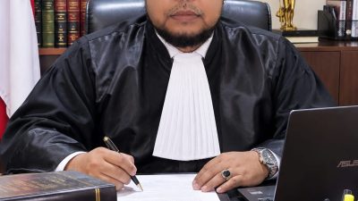 Peran Pengacara dalam Mendampingi Klien dari Awal hingga Akhir Proses Hukum Oleh Chandra Makkawaru, S.Pd., SH., MH