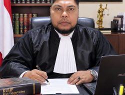 Praktisi Hukum Chandra Makkawaru Tantang Kapolda Jambi Ambil Alih Kasus Penyerangan Rumah di Tebo Ilir